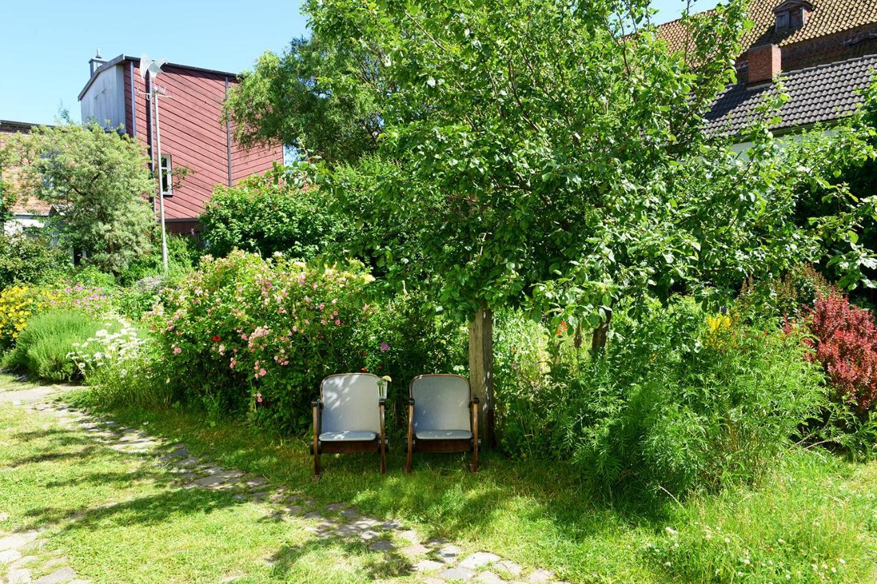 Das Alte Kino In Barth - Das Gartenhaus Exteriör bild