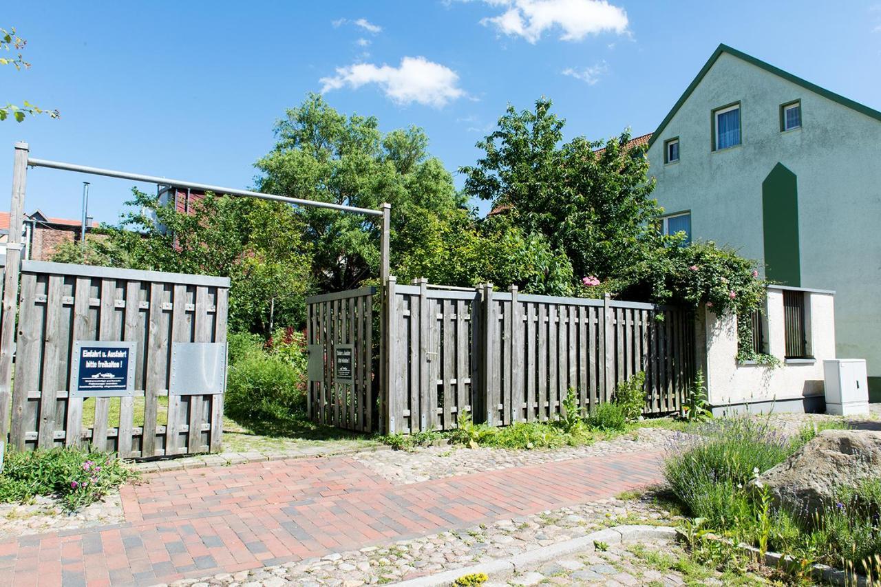 Das Alte Kino In Barth - Das Gartenhaus Exteriör bild