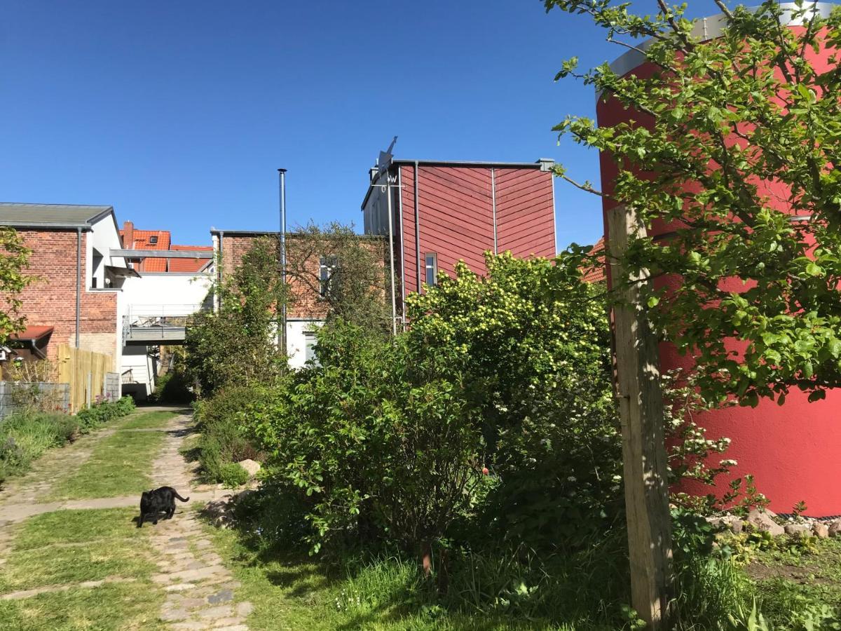 Das Alte Kino In Barth - Das Gartenhaus Exteriör bild
